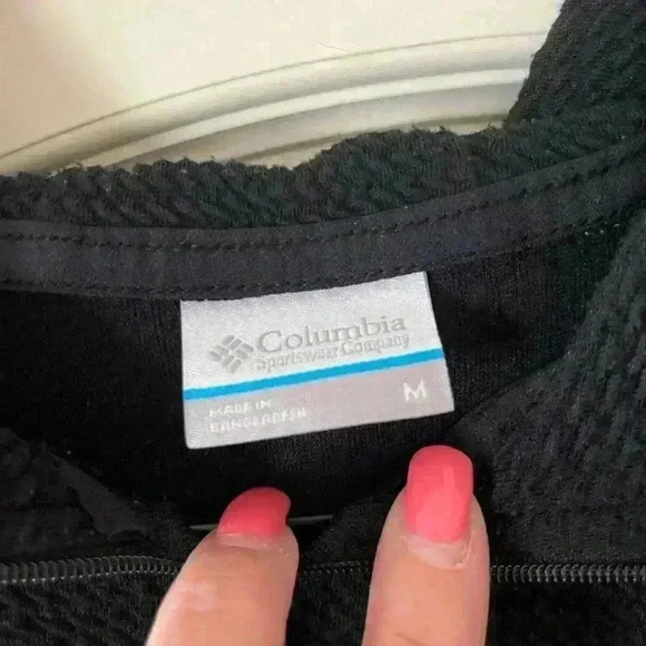 EUC Columbia Black Pullover with Hood Zipper Pockets - Picture 8 of 12